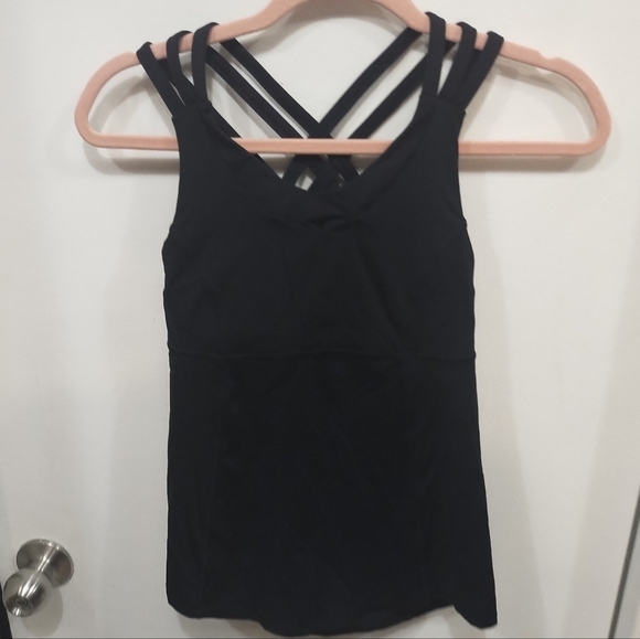 Lululemon Beat the Heat Black Tank Top - Picture 2 of 7
